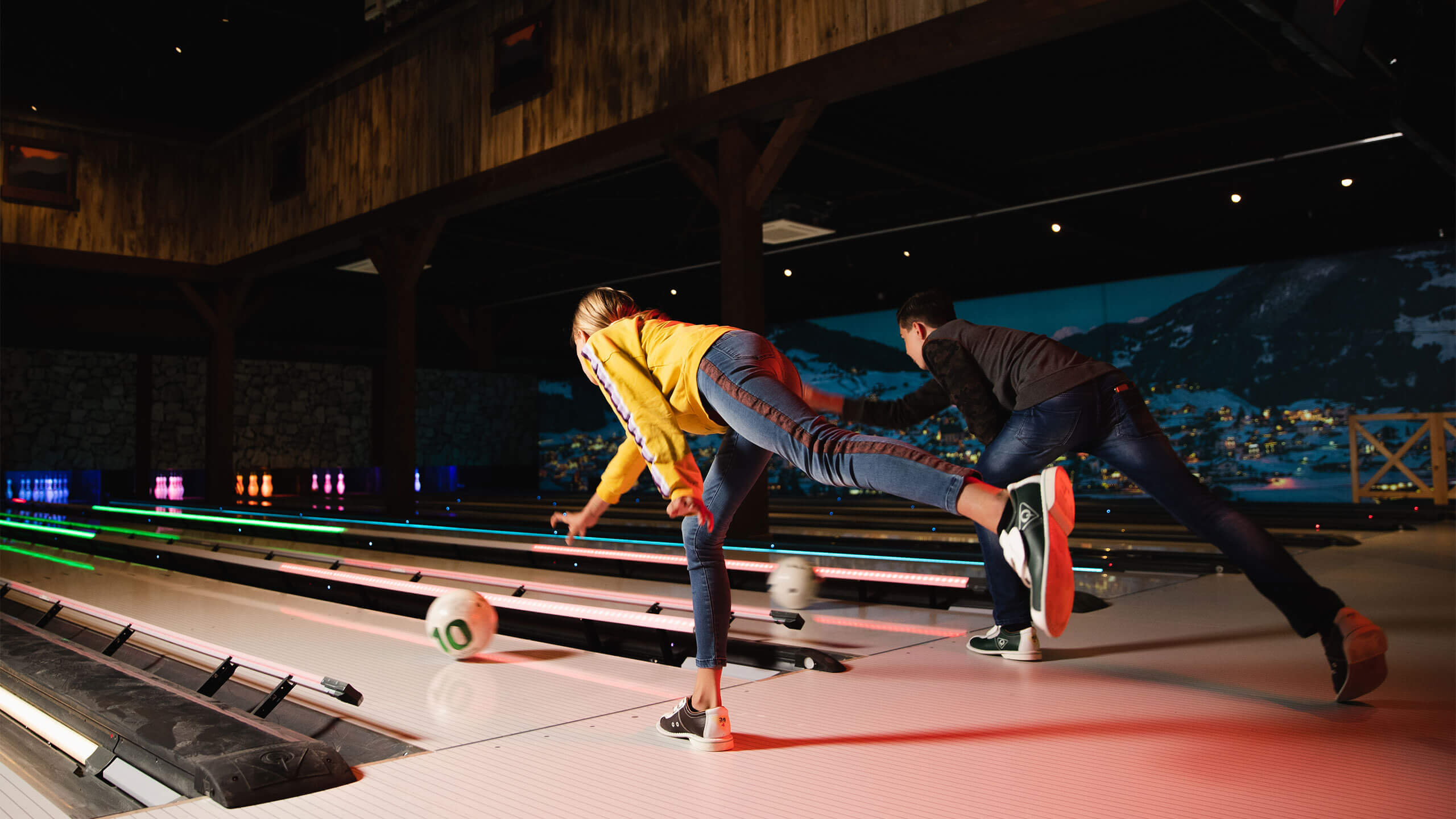 Playdôme Roosendaal Hyperbowlen